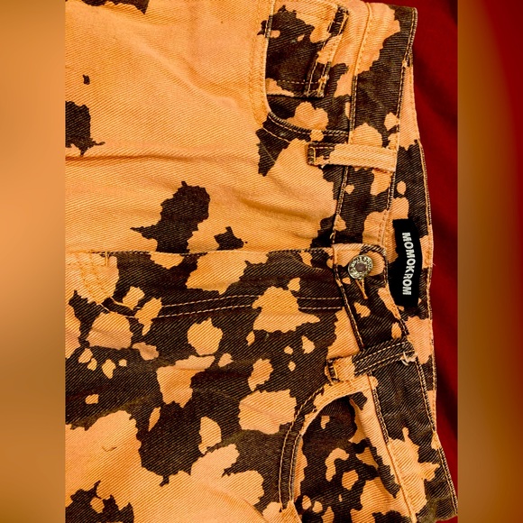 Cow Print Relaxed Straight Leg Jeans - Picture 4 of 7